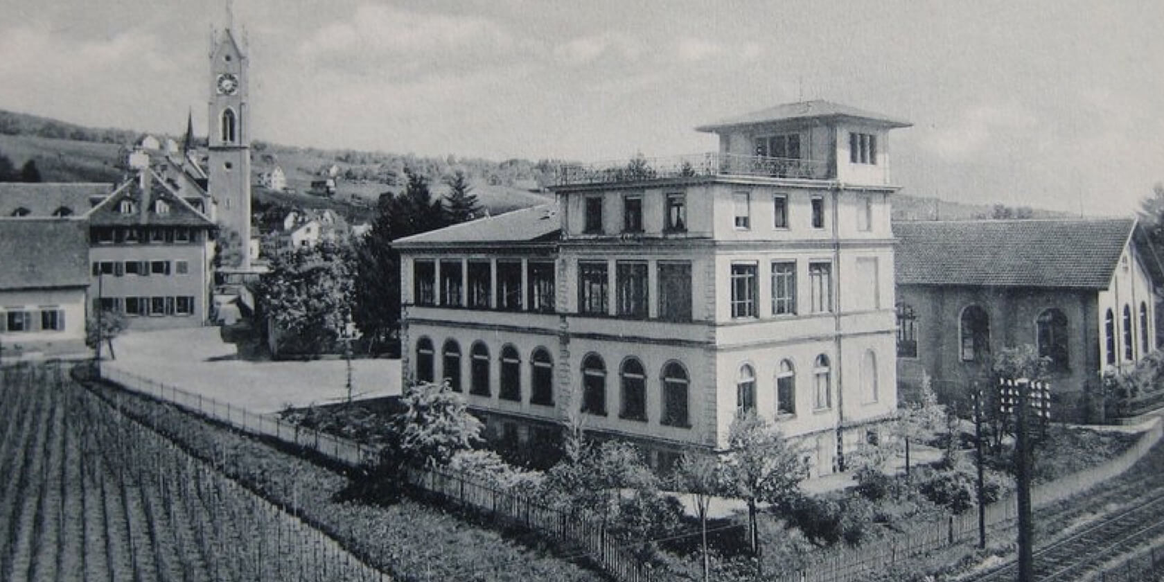 Historisches Bild des Schulareals